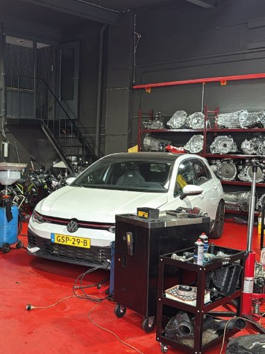 Versnellingsbak Specialist team in actie